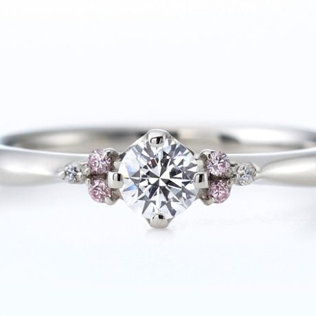 ラザールダイヤモンド　グレイシャス GRACIOUS｜七色に煌めくラザール ダイヤモンドのジュエリーで