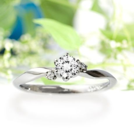 パレス [婚約指輪] ラザール ダイヤモンド(LAZARE DIAMOND) | Ringraph