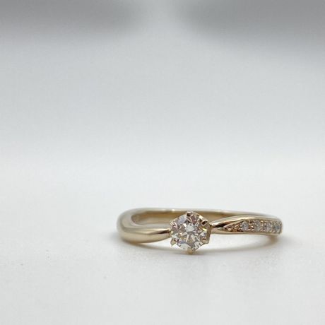 キタルファYG [婚約指輪] アイプリモ(I-PRIMO) | Ringraph(リングラフ)