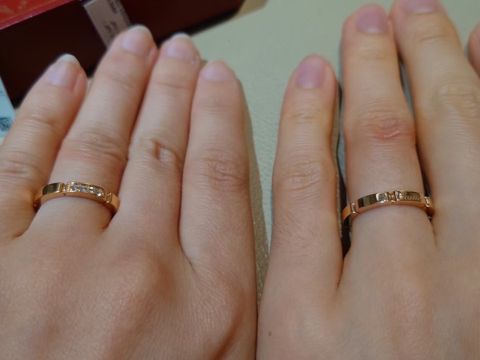 【カルティエ(Cartier)の口コミ】 カルティエの中で、自分が1番気になっていた商品を試着してしました。
や…