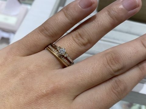 【YUKA HOJO(ユカホウジョウ)の口コミ】 インスタで掲載されて気になっていて、試着させてもらいました。とにかく…