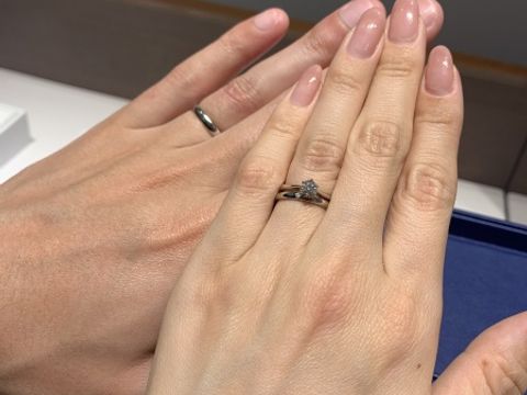 【銀座ダイヤモンドシライシの口コミ】 おじいちゃん、おばあちゃんになったときも付けられるシンプルなデザイン…