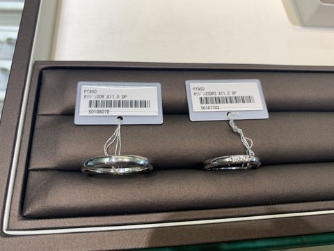 【アイプリモ(I-PRIMO)の口コミ】 シンプルな結婚指輪をさがしていたので、複数の組み合わせから選べるオリ…