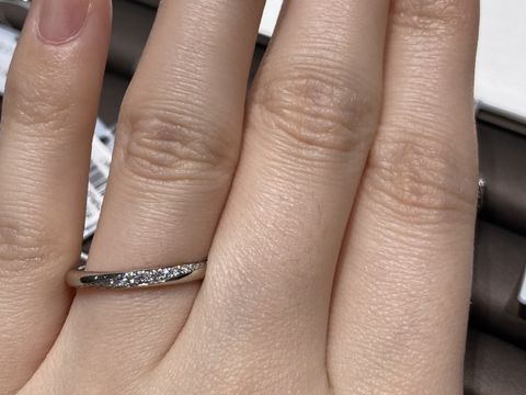 【アイプリモ(I-PRIMO)の口コミ】 日本の溝に合わせたウェーブの形のため、自然なウェーブが感じられるデザ…