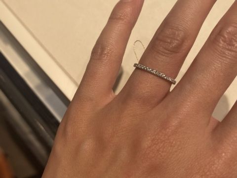 【ブシュロン(BOUCHERON)の口コミ】 一粒ダイヤの婚約指輪以外で探していて、フルエタニティ中心に見ておりま…