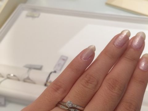 【1122 iifuufu bridal(いい夫婦ブライダル)の口コミ】 いろんな指輪を用意されていますが、私の目当ては3本セットで22万のセット…