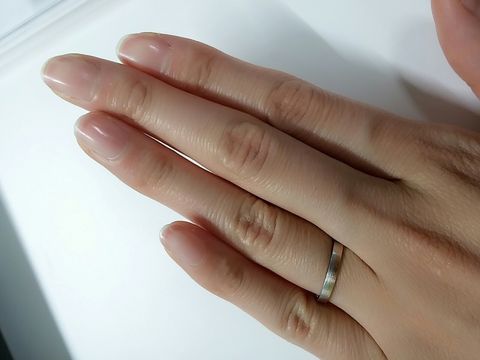 【Pfutze(プフッツェ)の口コミ】 結婚指輪は日常的に長くつけるものなので、かなり悩みました。当初は「杢…