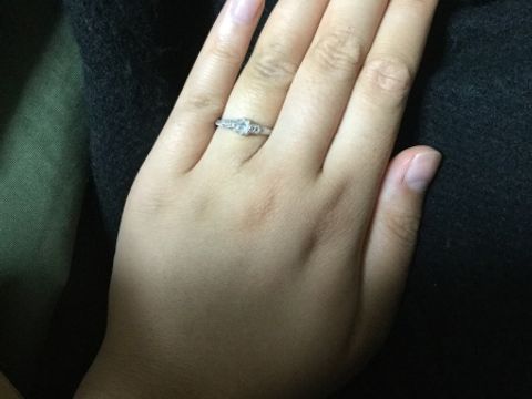 【Sirena Azzurro(セイレーン アズーロ)の口コミ】 シンプル、クラシカル、そして上品なデザインがいいなあと思っていて、ネ…