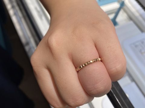 【ブシュロン(BOUCHERON)の口コミ】 指輪はシンプルなのにデザイン性があるし、華奢なところが本当に可愛すぎ…