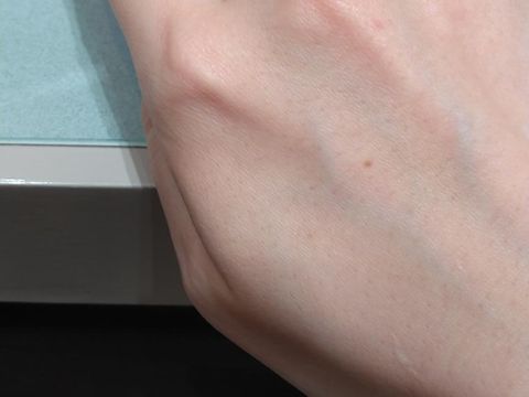 【アイプリモ(I-PRIMO)の口コミ】 似合うと好きを両立させたリングを提案してもらいました。
婚約指輪は爪が…