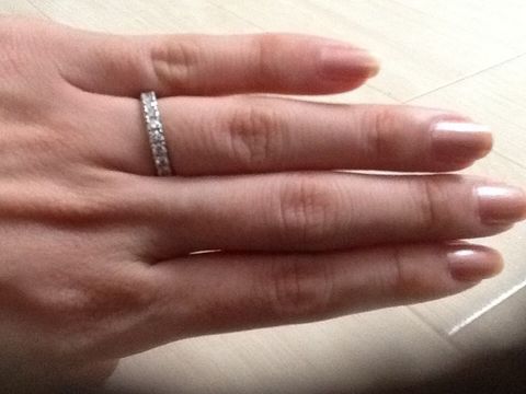 【4℃ BRIDAL(ヨンドシーブライダル)の口コミ】 仕事柄手を傷付ける事が多く、でも自分の気に入った指輪がほしいと思って…