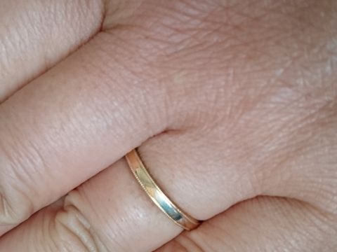 【LUCIE(ルシエ)の口コミ】 石が入っていない、シンプルデザインのものを探していました。普段使いす…