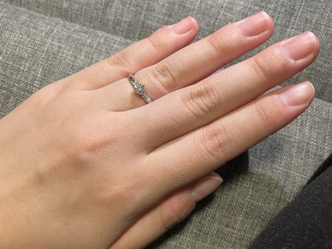 【エクセルコダイヤモンド(EXELCO DIAMOND)の口コミ】 ダイヤの大きさも小さすぎない大きさがいいと彼がダイヤだけ購入してくれ…