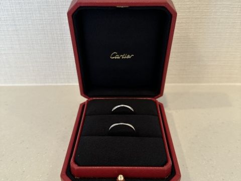 【カルティエ(Cartier)の口コミ】 指が太めで手が大きいため、指輪の幅が2.5mmのものを探していました。年を…