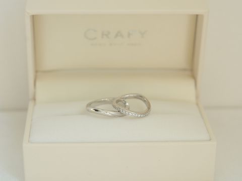 【CRAFY(クラフィ)の口コミ】 まずは素材に関して、Pt950を選ぶことができた点が魅力的でした。また、デ…