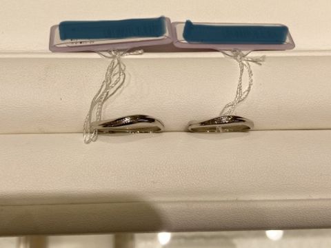 【festaria bijou SOPHIA(フェスタリア ビジュソフィア)の口コミ】 ウェーブのかかった指輪で、切り返しやあまりないウェーブラインでおもし…