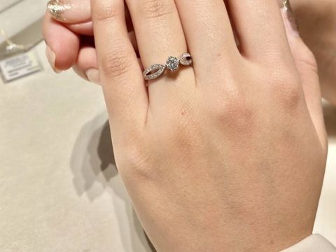 【ブシュロン(BOUCHERON)の口コミ】 ポンドゥパリか悩みましたが、彼はビーラブドを選んでくれました。ビーラ…