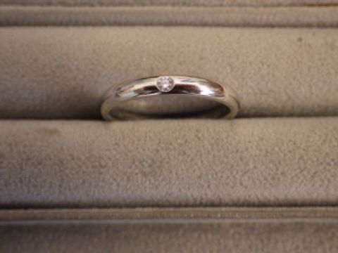 【ティファニー(Tiffany & Co.)の口コミ】 結婚指輪は、シンプル重視でいたので『まさにこれだ！』と、思いました。…