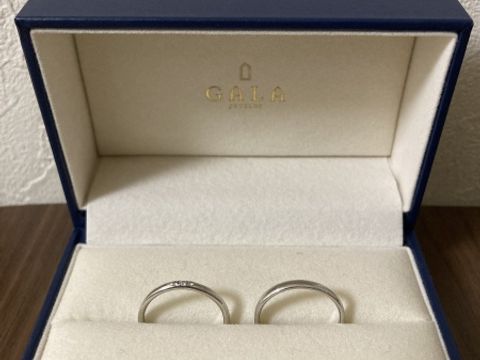 【GALA JEWELRY(ガラジュエリー)の口コミ】 シンプルめなデザインを探していたのと、結婚指輪は普段使いするものなの…