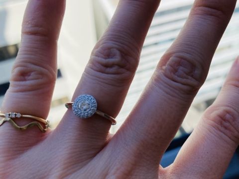 【SIENAROSE(シエナロゼ)の口コミ】 デザインがあまり他のお店にはなくとてもかわいかったのが決め手です。
リ…