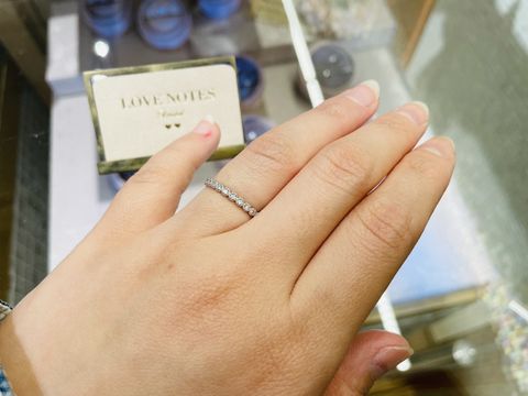 【BIJOUPIKO(ビジュピコ)の口コミ】 来店して一番最初にピンと来た指輪です。
ハーフエタニティで、1周ではな…