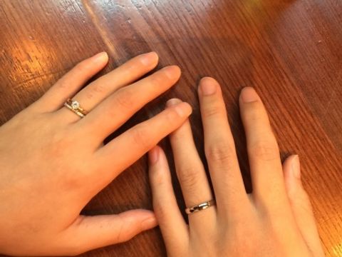 【STAR JEWELRY(スタージュエリー)の口コミ】 婚約指輪と重ね付けがしたくて、細めのエタニティリングにしようと決めて…