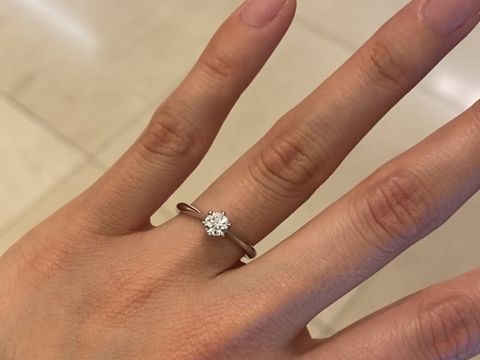【4℃ BRIDAL(ヨンドシーブライダル)の口コミ】 好きなリングのデザイン、ダイヤのカラット数、ダイヤのグレードを伝える…