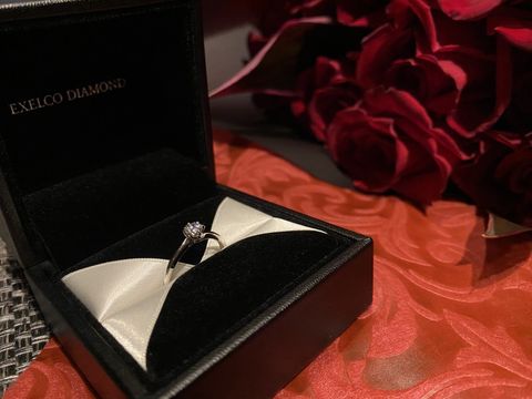 【エクセルコダイヤモンド(EXELCO DIAMOND)の口コミ】 サプライズプロポーズのために、旦那さんが事前に用意してくれていました…