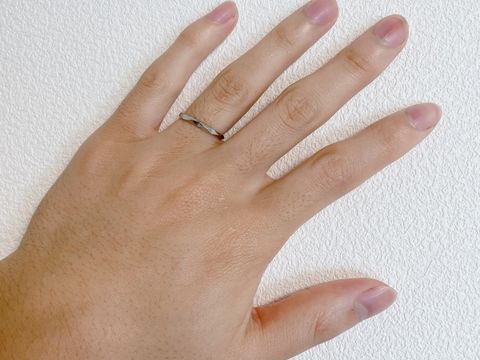 【BIJOUPIKO(ビジュピコ)の口コミ】 彼女が選びました。プラチナではなく、ピンクゴールドがいいとのことで、…