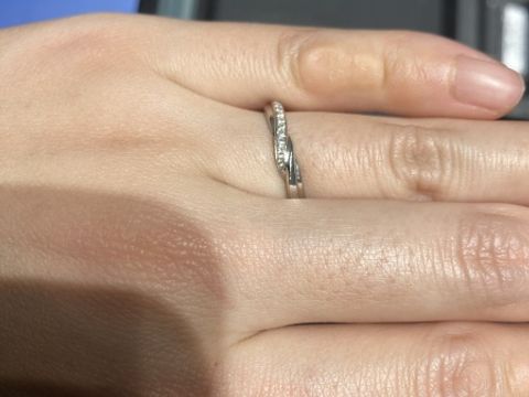 【エクセルコダイヤモンド(EXELCO DIAMOND)の口コミ】 結婚指輪にとても悩み最終的に5店舗くらい巡りましたが、ここのブランドの…