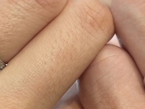 【俄(にわか)の口コミ】 プラチナ製の造りで、デザインがとても珍しいと思いました。ダイヤモンド…