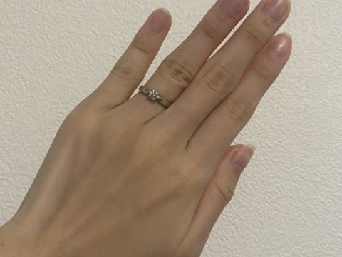 【ティファニー(Tiffany & Co.)の口コミ】 指輪のフォルムがふっくらとしており、可愛らしく私の好みでした。ダイヤ…