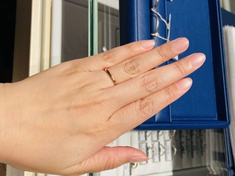 【銀座ダイヤモンドシライシの口コミ】 デザインを優先して選びました。
ブランド店３店舗周り、じっくりと考えま…