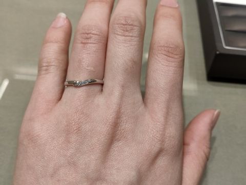 【アイプリモ(I-PRIMO)の口コミ】 指を細長くみせたいと伝えたところ、S字やV字のものを試着させてもらいま…