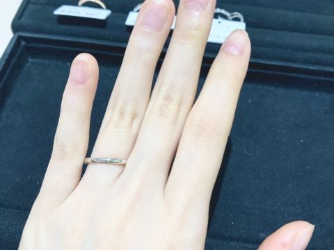 【TRECENTI(トレセンテ)の口コミ】 デザインはシンプルで、好みでした。なによりもつけ心地がとても良く装着…