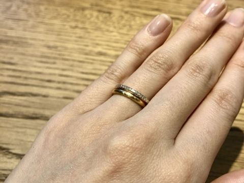 【NIESSING(ニーシング)の口コミ】 試着したエタニティリングは爪のないデザインが特徴的でした。日本のブラ…