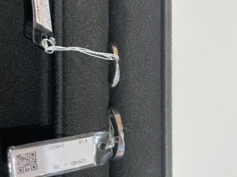 【BRILLIANCE+(ブリリアンスプラス)の口コミ】 シンプルなペアになりますが女性のはダイヤが半分入っており、大人っぽさ…