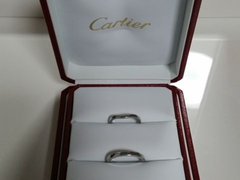 【カルティエ(Cartier)の口コミ】 石付きのものとも迷いましたが、石が取れたり傷付いたりするのは嫌だった…