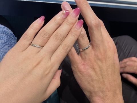 【銀座ダイヤモンドシライシの口コミ】 デザインはシンプルなもの、ストレートタイプ、ダイヤはつけたいとの希望…