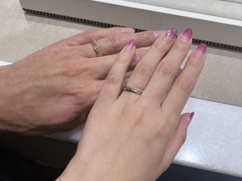 【ブシュロン(BOUCHERON)の口コミ】 ファセットとクルドパリの重ね付けが最高に素敵でした。結婚の周年記念日…