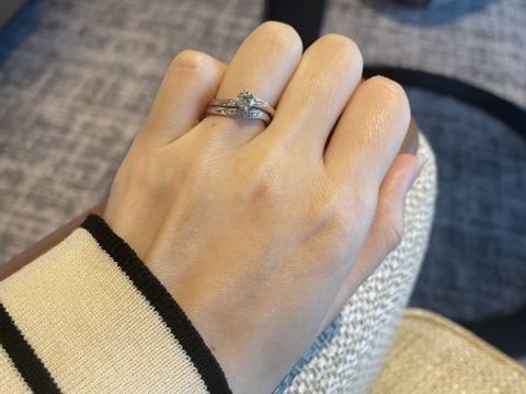 【TASAKI(タサキ)の口コミ】 着け心地が他のブランドの指輪より良かった。
着けてみた時に見た目がしっ…