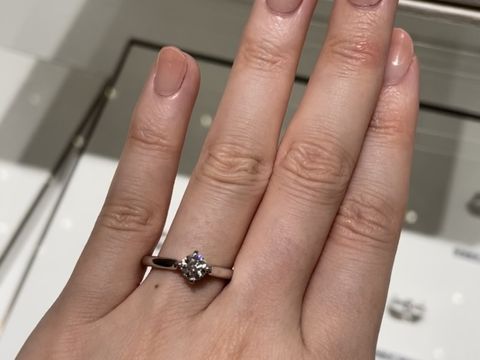 【MIKIMOTO(ミキモト)の口コミ】 1粒ダイヤですが、それだけでも十分なボリューム、存在感があると思います…