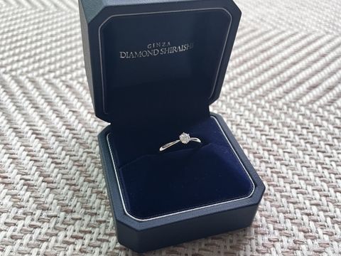 【銀座ダイヤモンドシライシの口コミ】 どうせならたくさん着用したいという気持ちがあったので、立て爪を避けて…