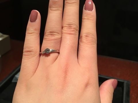 【JEWELRY  KAMATA(ジュエリーかまた)の口コミ】 プロポーズされた際に彼からいただきました。私の希望していたＳ字でサイ…