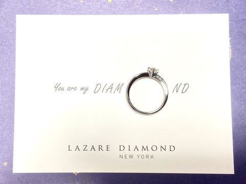【ラザール ダイヤモンド(LAZARE DIAMOND)の口コミ】 ダイヤモンドの輝きがとても素晴らしかったので即決しました。メレダイヤ…