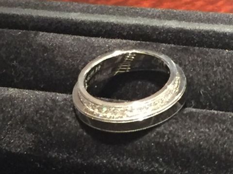 【JEWELRY  KAMATA(ジュエリーかまた)の口コミ】 店員さんの接客が最高でした。彼女が好きな指輪も選んでもらい、記念日、…