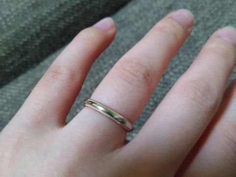 【アイプリモ(I-PRIMO)の口コミ】 指輪のデザインがシンプルで可愛かった。価格も二人で16万円ほどで一番安…