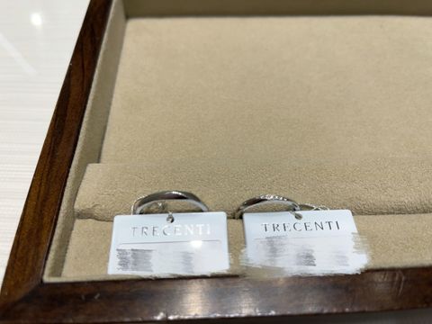 【TRECENTI(トレセンテ)の口コミ】 別ブランドで購入した婚約指輪と重ね付けできる結婚指輪を探していました…