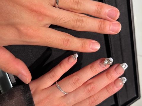 【ティファニー(Tiffany & Co.)の口コミ】 指輪のデザインが細く、指が太めの人でも、指が細長く見えるのがとても良…