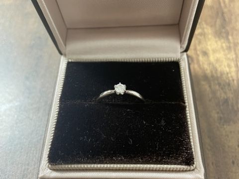 【アイプリモ(I-PRIMO)の口コミ】 婚約指輪は彼が選んでくれました。婚約指輪はいらないよ、2人でどこか旅行…